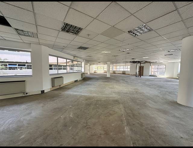 963M² OFFICE TO LET IN PARKTOWN